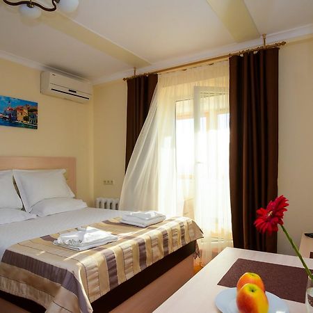 Aparthotel On Klinichna St. Kiev Luaran gambar