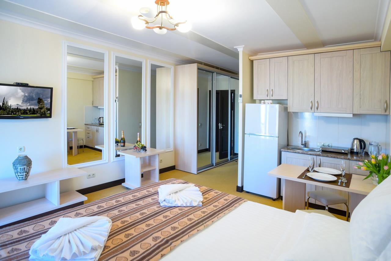Aparthotel On Klinichna St. Kiev Luaran gambar