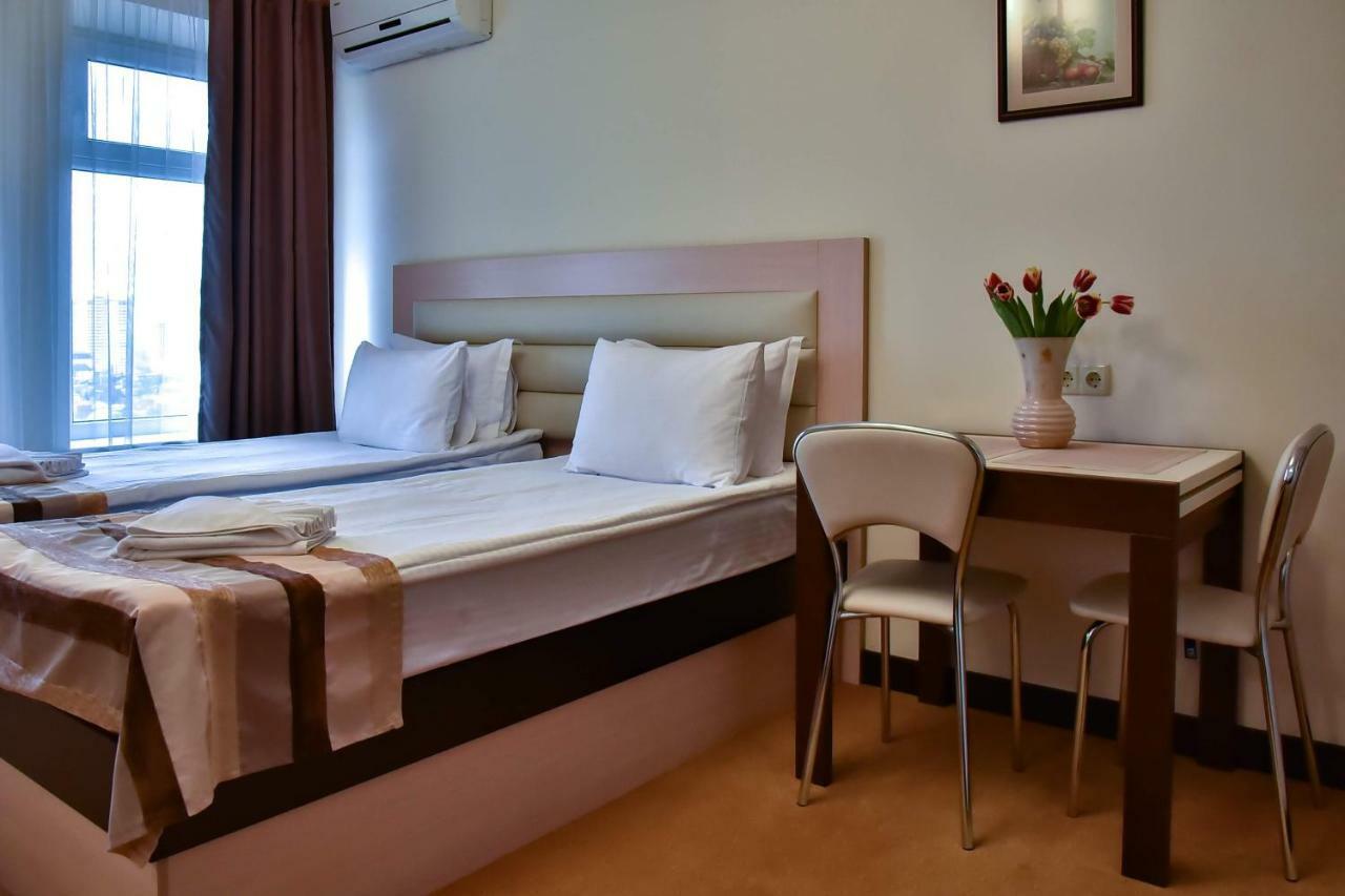 Aparthotel On Klinichna St. Kiev Luaran gambar