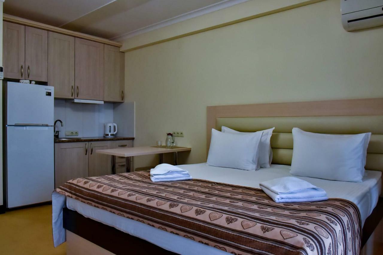 Aparthotel On Klinichna St. Kiev Luaran gambar