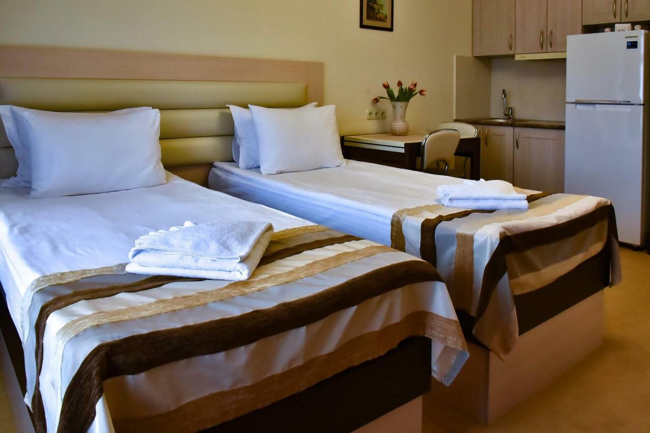Aparthotel On Klinichna St. Kiev Luaran gambar