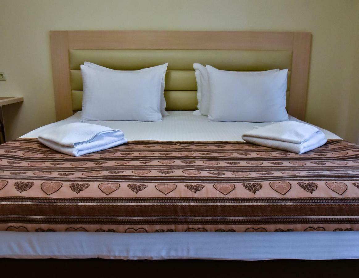 Aparthotel On Klinichna St. Kiev Luaran gambar